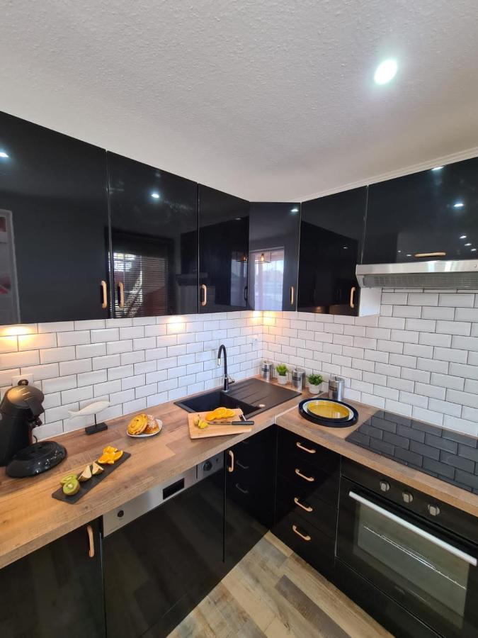 Le Raffine-Parking Prive-Proche Frontiere Bale Apartment Saint-Louis  Exterior foto