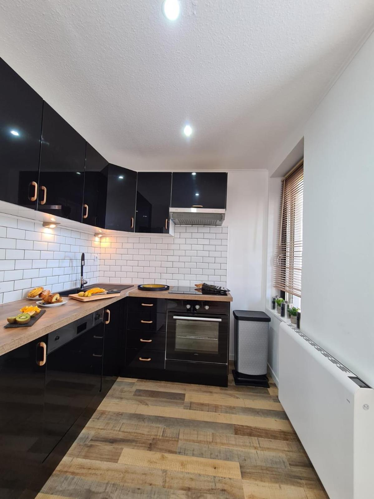 Le Raffine-Parking Prive-Proche Frontiere Bale Apartment Saint-Louis  Exterior foto